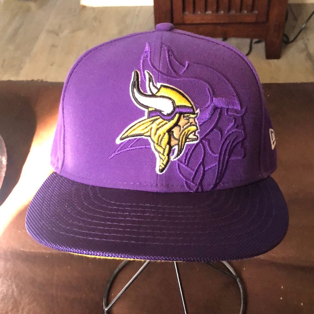 Minnesota Vikings New Era Fitted Cap